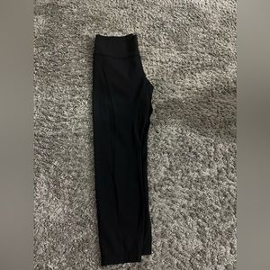 Lululemon black leggings (size 10) 25 inch